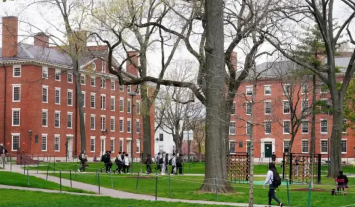 Havard sues Trump for blocking foreign students