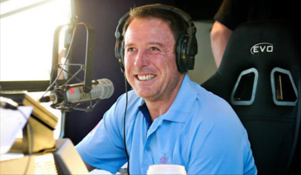 Darren Scott