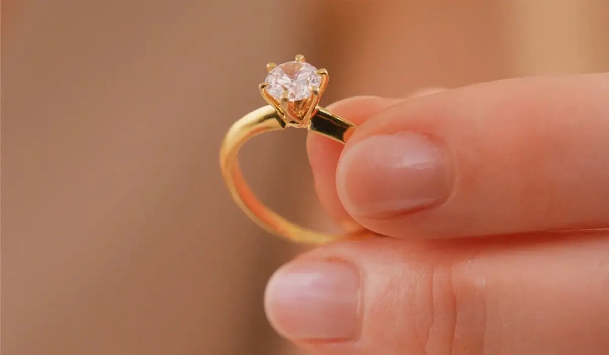 Woman Gets Engaged to AI Chatbot